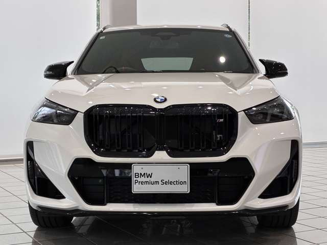 X1M35i xドライブ DCT 4WD