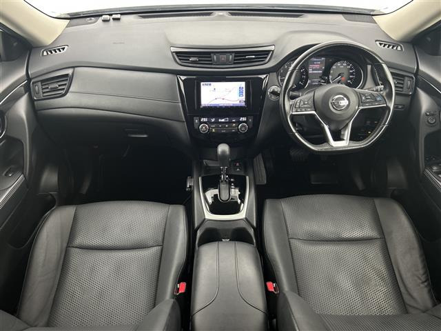 エクストレイル2.0 20Xi 4WD