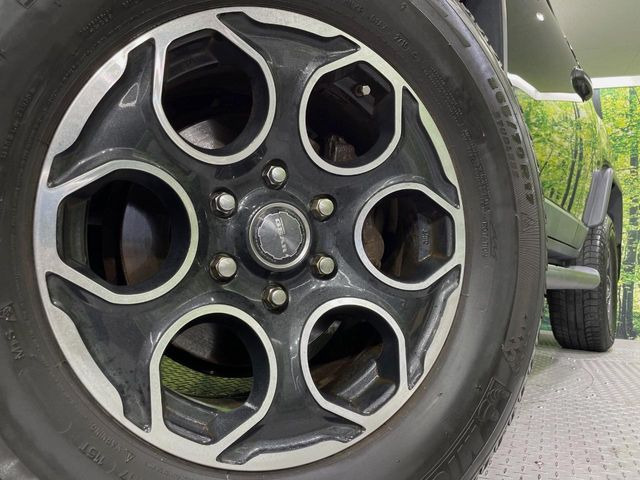 �y17�C���`�A���~�z�C�[���z�O�ςɃ}�b�`�����A���~�z�C�[���𑕒����Ă���܂��B�e��A���~�z�C�[����A�X�^�b�h���X�^�C�����戵�����Ă���܂��B���񂲑��k����������