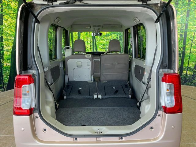 普段のお買い物や通勤、送迎等に十分な荷室スペースを確保しております。セカンドシートを倒すと、大きな荷物の積載も可能です♪