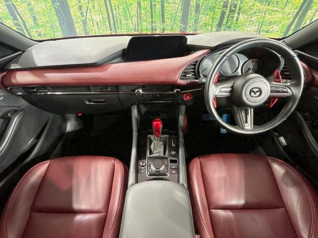 MAZDA3ファストバック2.0 20S バーガンディ セレクション