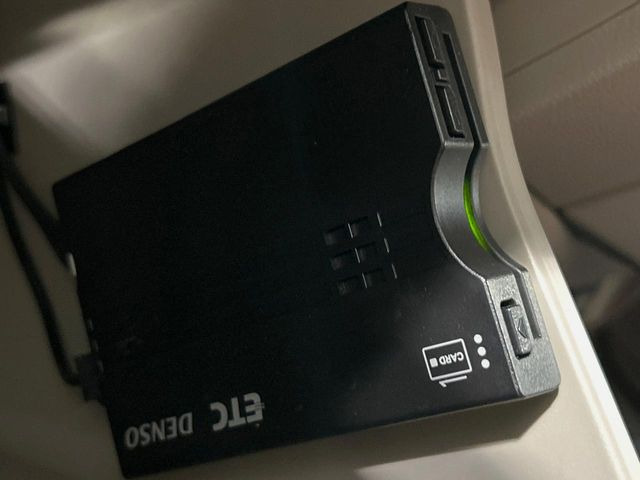 【ETC】高速道路の料金所をストレスなく通過!話題のスポットやサービスエリアに多い「スマートIC」利用時は必須のアイテムです。当店でセットアップを実施、ご納車当日からすぐにご利用いただけます!