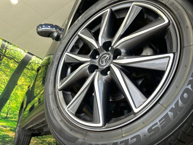 �y����19�C���`�A���~�z�C�[���z�O�ςɃ}�b�`���������A���~�z�C�[���𑕒����Ă���܂��B�e��ЊO�A���~�z�C�[����A�X�^�b�h���X�^�C�����戵�����Ă���܂��B���񂲑��k����������