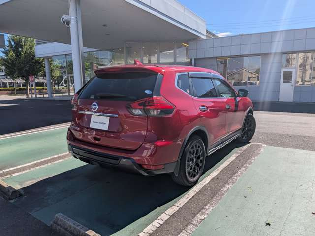 エクストレイル2.0 20X エクストリーマーX 4WD 3列車