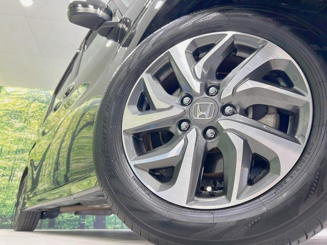 �y����16�C���`�A���~�z�C�[���z�O�ςɃ}�b�`���������A���~�z�C�[���𑕒����Ă���܂��B�e��ЊO�A���~�z�C�[����A�X�^�b�h���X�^�C�����戵�����Ă���܂��B���񂲑��k����������