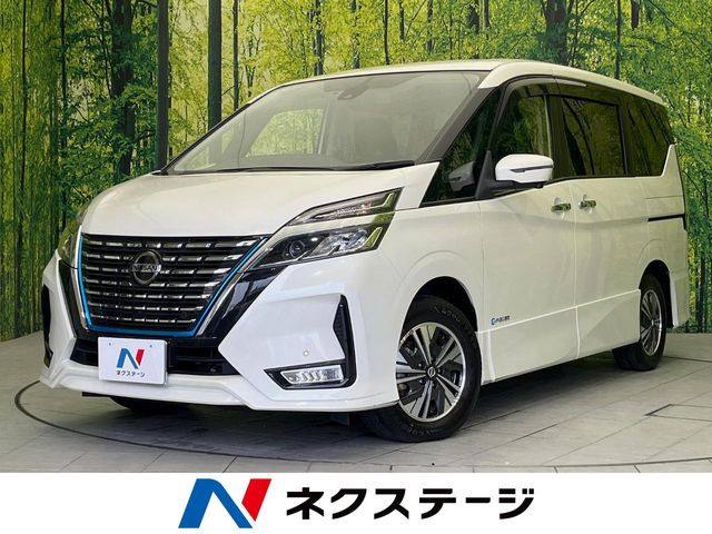 セレナ1.2 e-POWER ハイウェイスターV