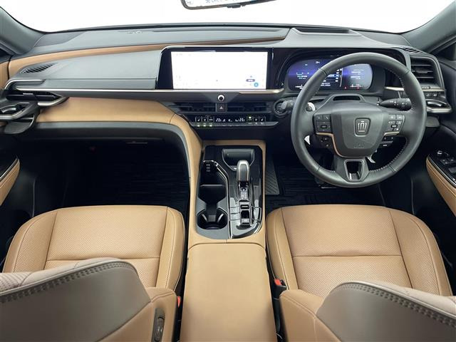 クラウンスポーツ2.5 Z E-Four 4WD