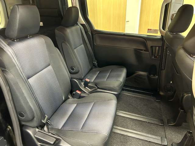 TRENOS�ɂ͑����A�Ԏ�l�X�ȍ݌ɂ��������܂��B�����Ƃ��C�ɓ���̈��ɏo���͂��ł���
