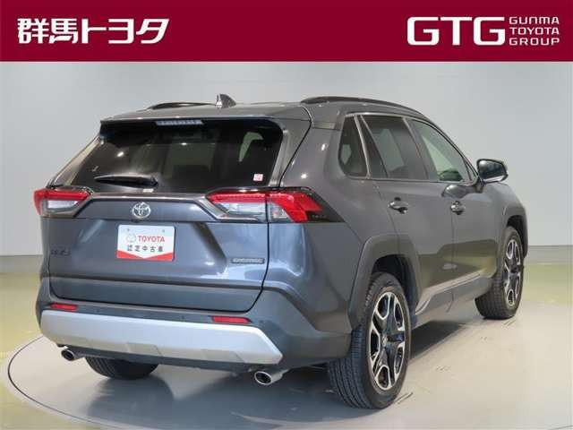 RAV42.0 アドベンチャー 4WD