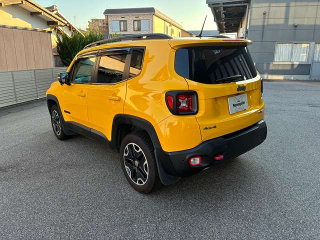 レネゲードトレイルホーク 4WD