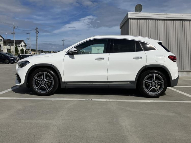 GLAクラスGLA200d 4マチック AMGライン 4WD