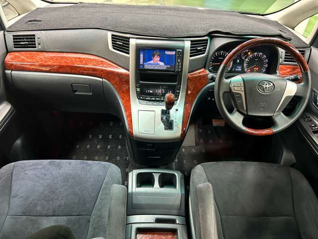TRENOS�ɂ͑����A�Ԏ�l�X�ȍ݌ɂ��������܂��B�����Ƃ��C�ɓ���̈��ɏo���͂��ł���