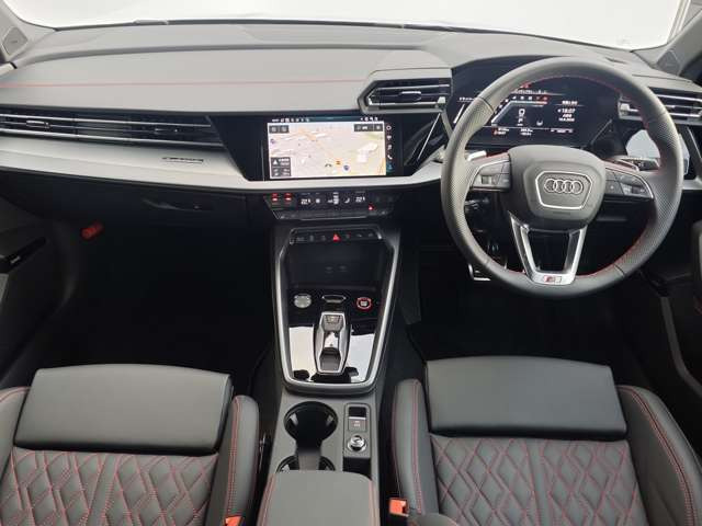S3スポーツバック2.0 4WD