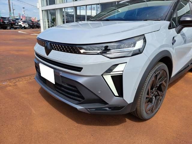 キャプチャーエスプリ アルピーヌ フルハイブリッド イーテック