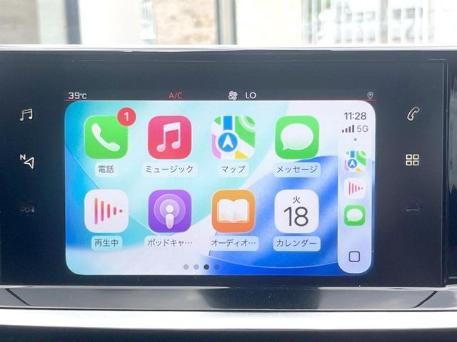 ��Apple Car Play:�X�}�z�Ƃ̗L���ڑ��ŁA�i�r�E�I�[�f�B�I�Đ��ȂǃX�}�z�̃A�v���@�\����ʂł��g����֗��@�\�ł�!
