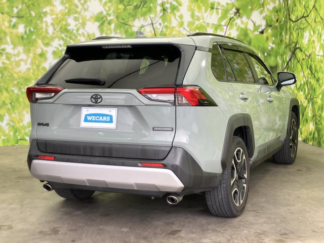 RAV42.0 アドベンチャー 4WD