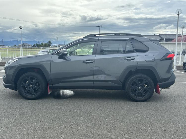 RAV42.0 アドベンチャー オフロードパッケージ 4WD