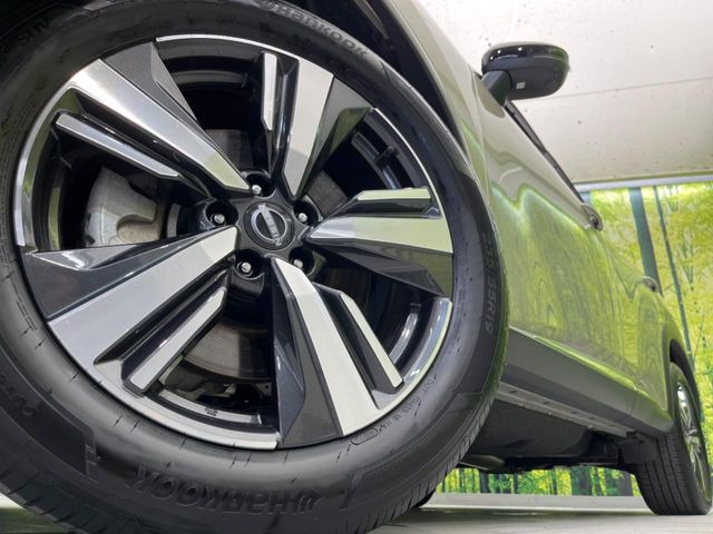 �y����19�C���`�A���~�z�C�[���z�O�ςɃ}�b�`���������A���~�z�C�[���𑕒����Ă���܂��B�e��ЊO�A���~�z�C�[����A�X�^�b�h���X�^�C�����戵�����Ă���܂��B���񂲑��k����������