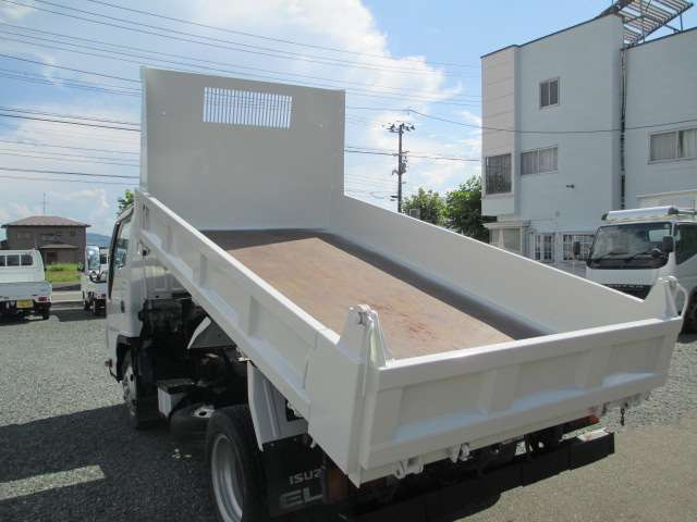 エルフ