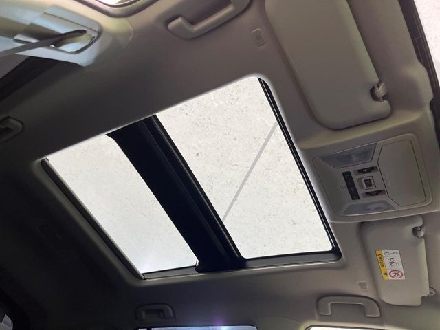 RAV42.5 ハイブリッド アドベンチャー E-Four 4WD