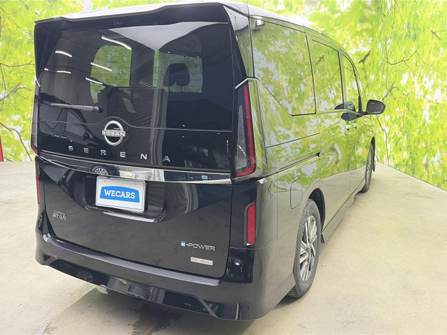 セレナ1.4 e-POWER ハイウェイスターV