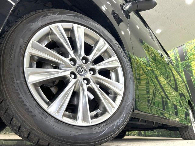 �y����18�C���`�A���~�z�C�[���z�O�ςɃ}�b�`���������A���~�z�C�[���𑕒����Ă���܂��B�e��ЊO�A���~�z�C�[����A�X�^�b�h���X�^�C�����戵�����Ă���܂��B���񂲑��k����������