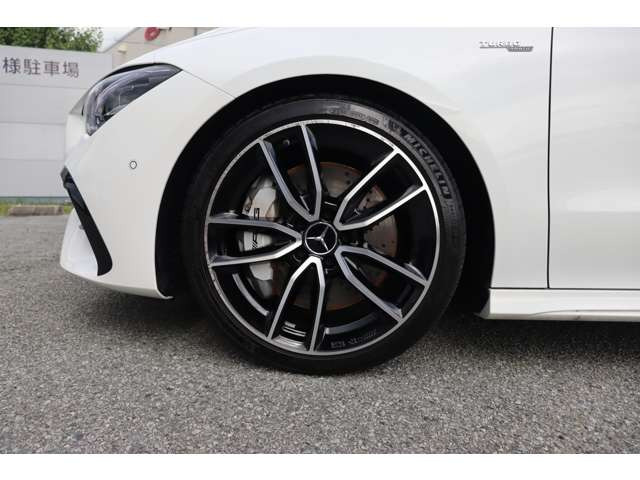 CLAシューティングブレークAMG CLA 35 4マチック 4WD
