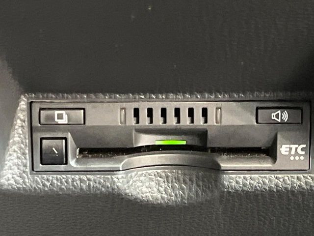 【ETC】高速道路の料金所をストレスなく通過!話題のスポットやサービスエリアに多い「スマートIC」利用時は必須のアイテムです。当店でセットアップを実施、ご納車当日からすぐにご利用いただけます!