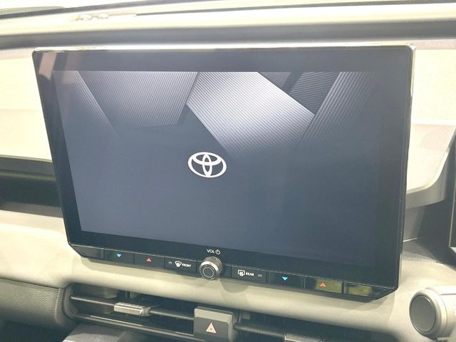 �y����12.9�C���` �f�B�X�v���C�I�[�f�B�I�z���ʂ̃f�B�X�v���C��AppleCarPlay��AndroidAuto�����p�\�B�傫�ȉ�ʂŃX�}�z�i�r�A�v���������p���������܂���