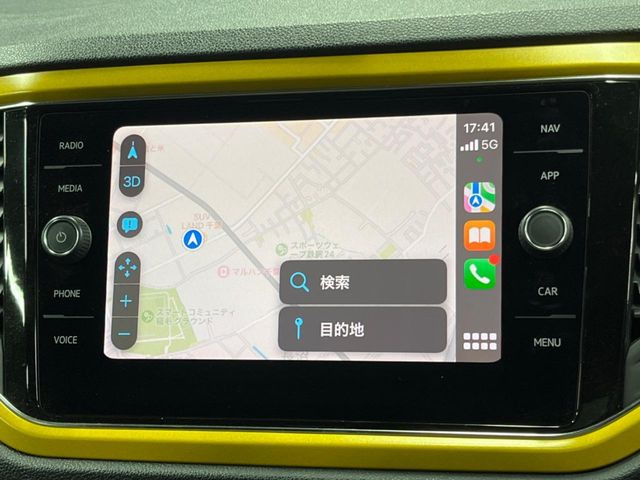 ��Apple Car Play:�X�}�z�Ƃ̗L���ڑ��ŁA�i�r�E�I�[�f�B�I�Đ��ȂǃX�}�z�̃A�v���@�\����ʂł��g����֗��@�\�ł�!