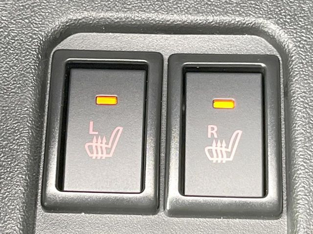 【シートヒーター】寒い日に重宝するシートヒーター!エアコンより早く温まってくれるので寒がりの人も安心ですね♪エアコンの温風は乾燥するから苦手、という方にもをおすすめです。