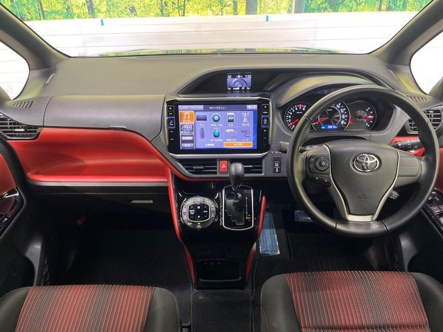 ヴォクシー2.0 ZS