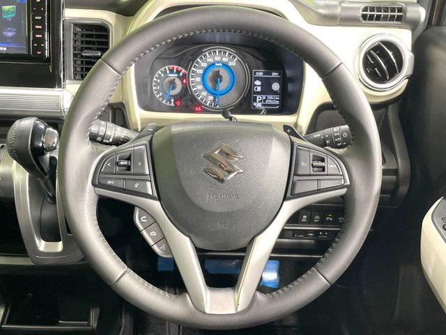 �y�X�e�A�����O�X�C�b�`�z�^�]���A�O������ڐ������炷���ƂȂ��A�I�[�f�B�I���̑��삪�\�ȕ֗��@�\!���S&���K�ȃh���C�u�����o���Ă���܂���