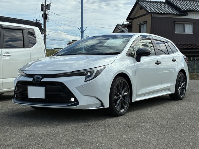 カローラツーリング1.8 ハイブリッド W×B