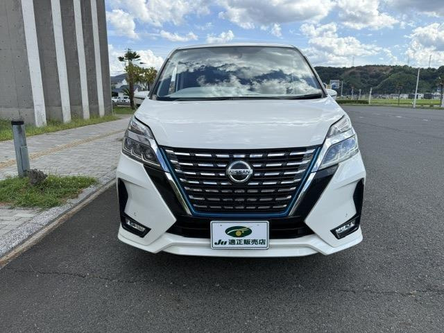 セレナ1.2 e-POWER ハイウェイスターV