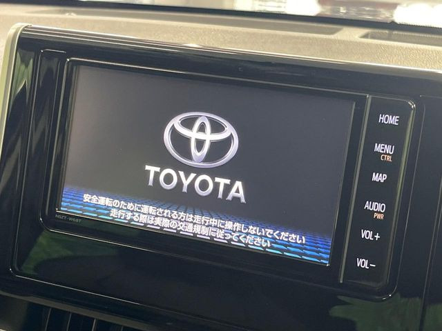 【純正ナビ】人気の純正ナビを装備。オーディオ機能も充実しており、Bluetooth接続すればお持ちのスマホやMP3プレイヤーの音楽を再生可能!毎日の運転がさらに楽しくなります!!
