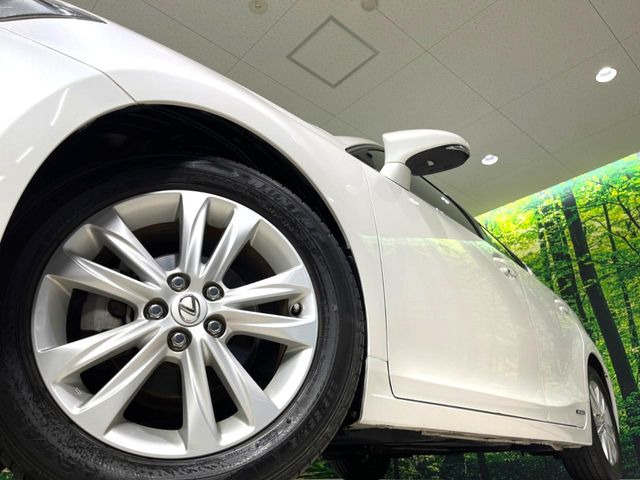 �y����17�C���`�A���~�z�C�[���z�O�ςɃ}�b�`���������A���~�z�C�[���𑕒����Ă���܂��B�e��ЊO�A���~�z�C�[����A�X�^�b�h���X�^�C�����戵�����Ă���܂��B���񂲑��k����������