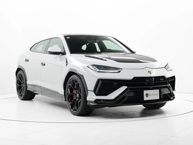 ウルスペルフォルマンテ 4WD