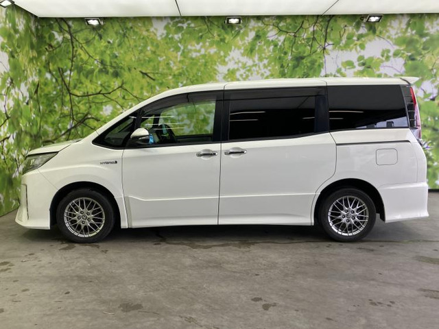 ノア1.8 ハイブリッド Si W×B II