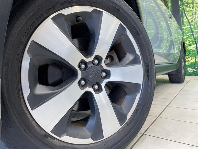�y����17�C���`�A���~�z�C�[���z�O�ςɃ}�b�`���������A���~�z�C�[���𑕒����Ă���܂��B�e��ЊO�A���~�z�C�[����A�X�^�b�h���X�^�C�����戵�����Ă���܂��B���񂲑��k����������