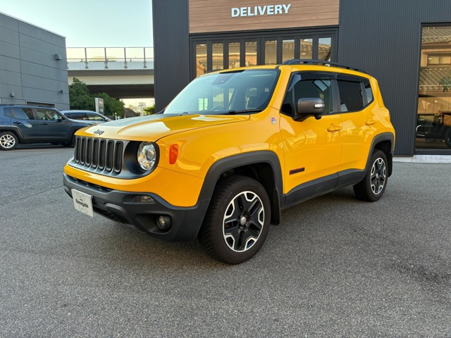 レネゲードトレイルホーク 4WD