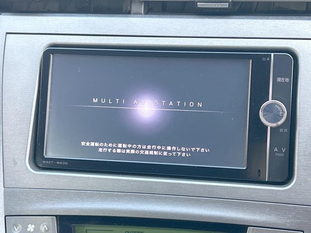 プリウス1.8 S
