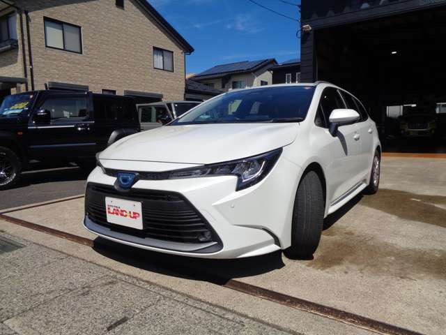 カローラツーリング1.8 ハイブリッド G E-Four 4WD