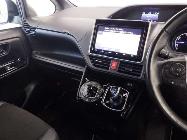ノア1.8 ハイブリッド Si W×B II