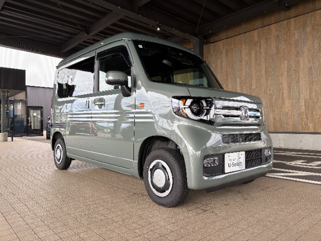 N-VAN+スタイル ファン 4WD