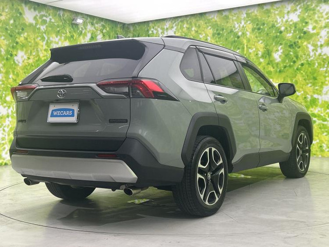 RAV42.0 アドベンチャー 4WD
