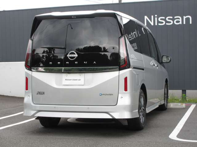 セレナ1.4 e-POWER ハイウェイスターV
