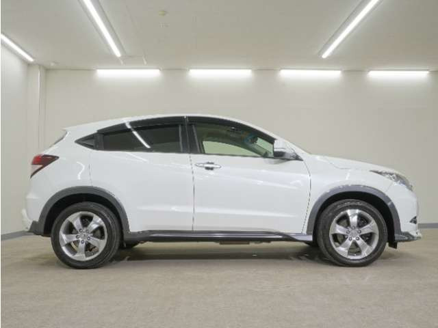 ヴェゼル1.5 ハイブリッド X 4WD