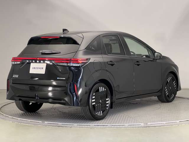 ノートオーラ1.2 G レザーエディション