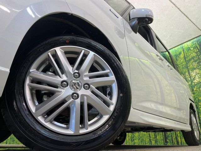 �y����15�C���`�A���~�z�C�[���z�O�ςɃ}�b�`���������A���~�z�C�[���𑕒����Ă���܂��B�e��ЊO�A���~�z�C�[����A�X�^�b�h���X�^�C�����戵�����Ă���܂��B���񂲑��k����������